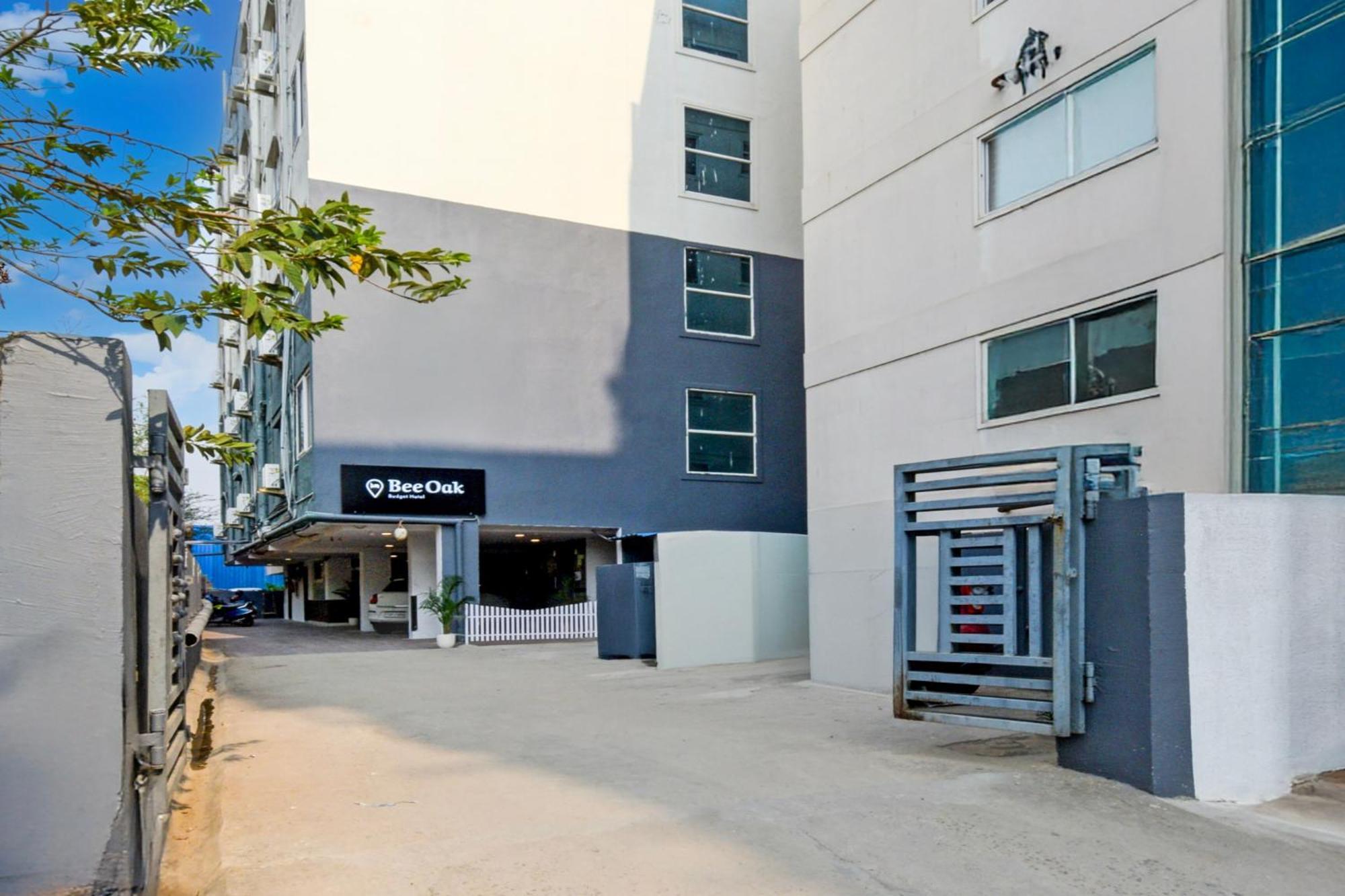 Hotel O Bee Oak Gachibowli Екстер'єр фото